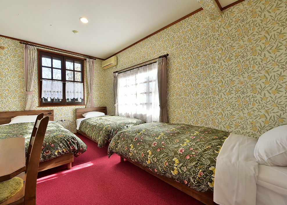 清里ペンションいずみ スーペリアタイプ 客室内観